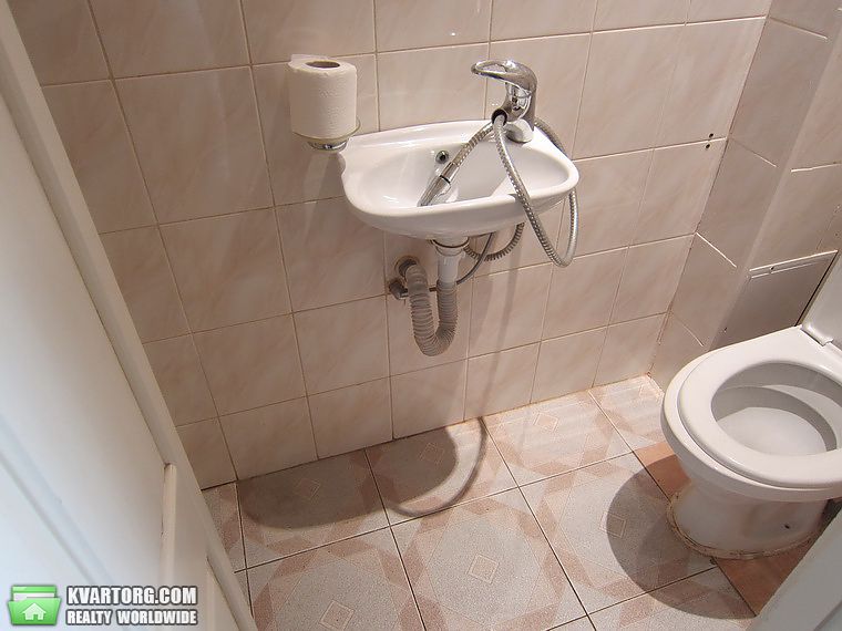 Rent out 2-room apartment. Киев,  Мазепы — photo 5