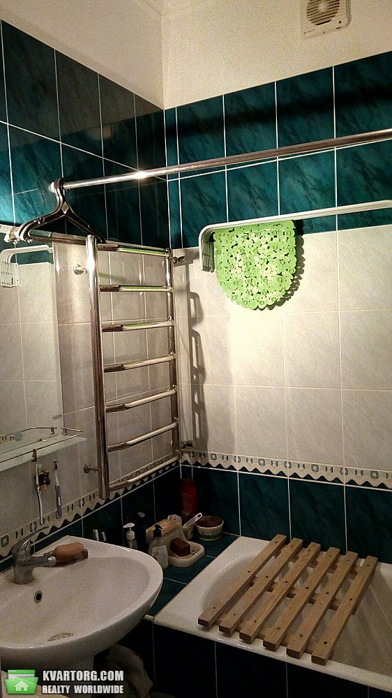 Sell 2-room apartment. Киев,  Лихачева — photo 4