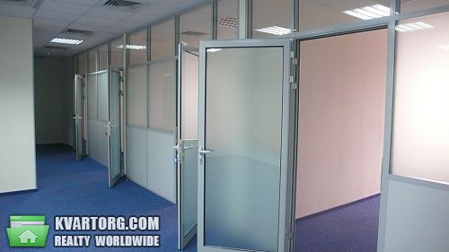 Rent out office. Киев, Жилянская — photo 1
