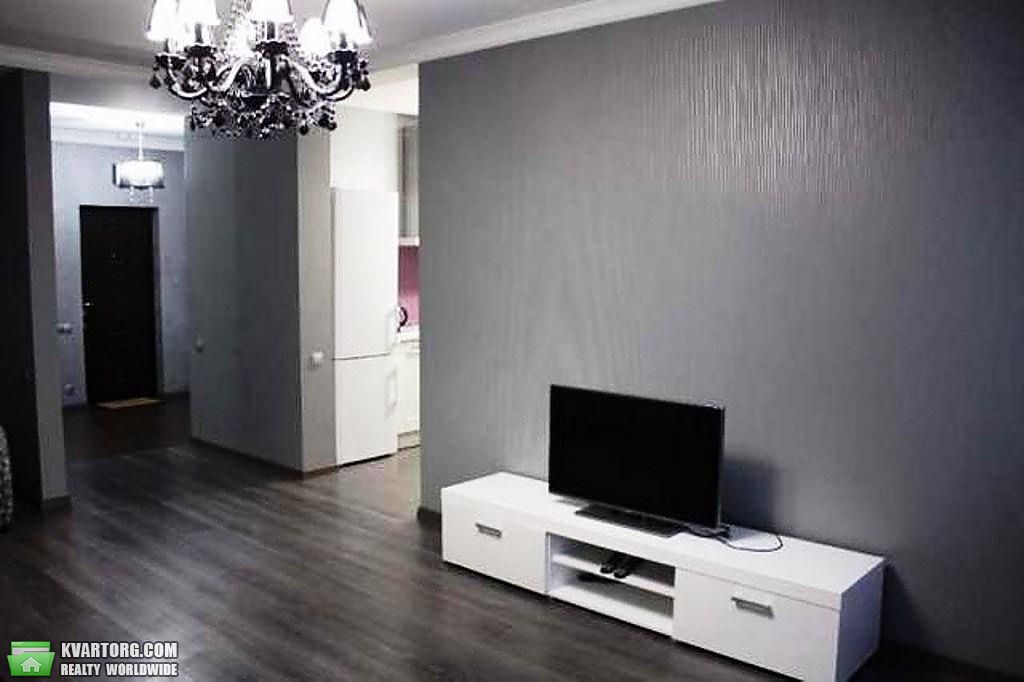 Rent out 2-room apartment. Киев,  Голосеевская — photo 3