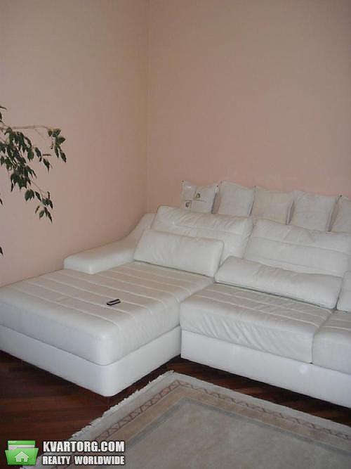 Rent out 3-room apartment. Киев,  Лысенко — photo 1