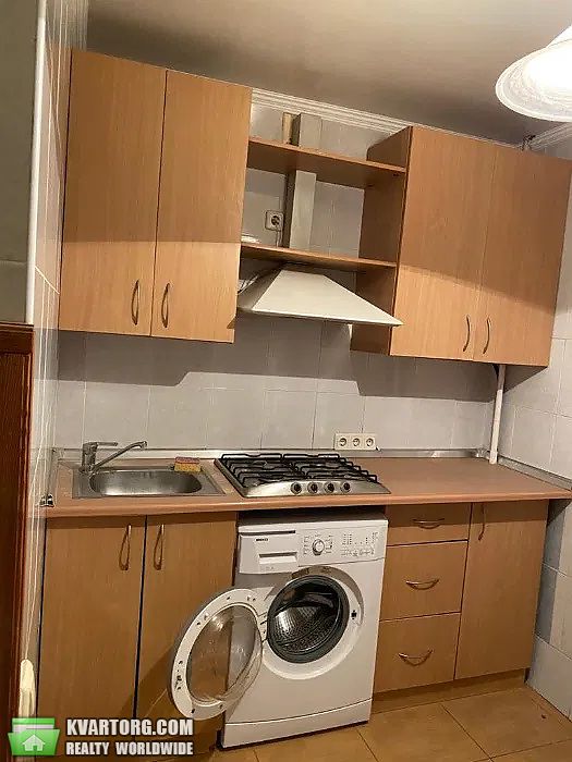 Sell 3-room apartment. Киев,  Карпинского — photo 4