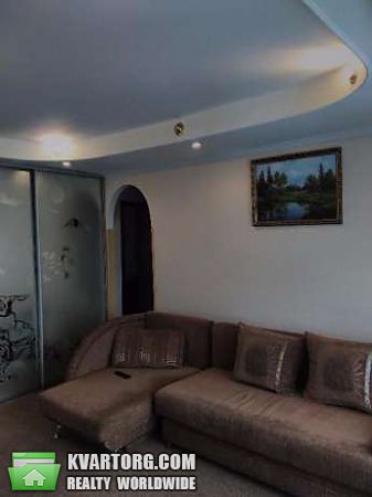 Rent out 3-room apartment. Киев,  Голосеевский пр — photo 1