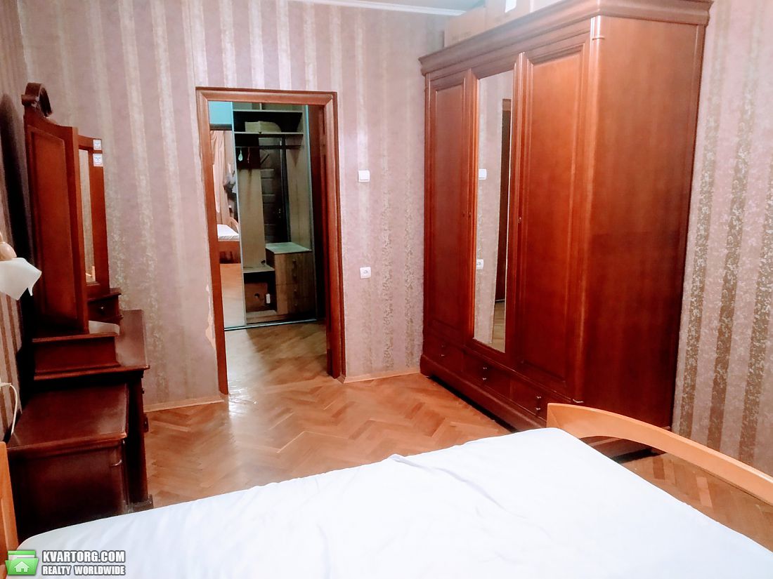 Rent out 2-room apartment. Киев,  Бажана — photo 2