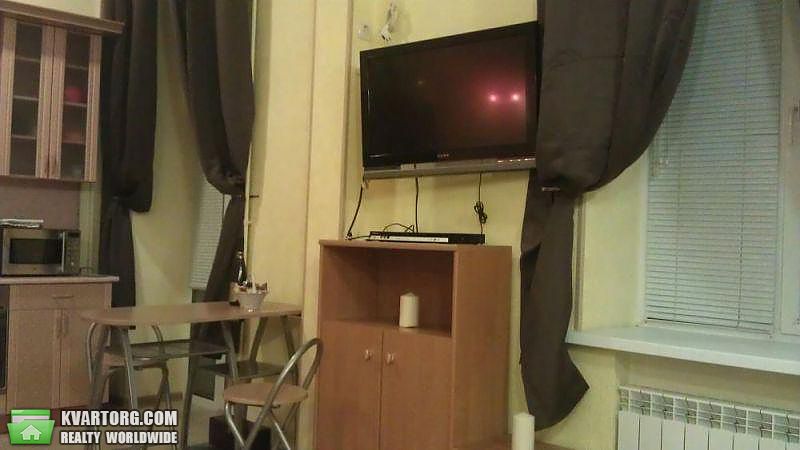 Rent out 1-room apartment. Киев,  Тарасовская — photo 3