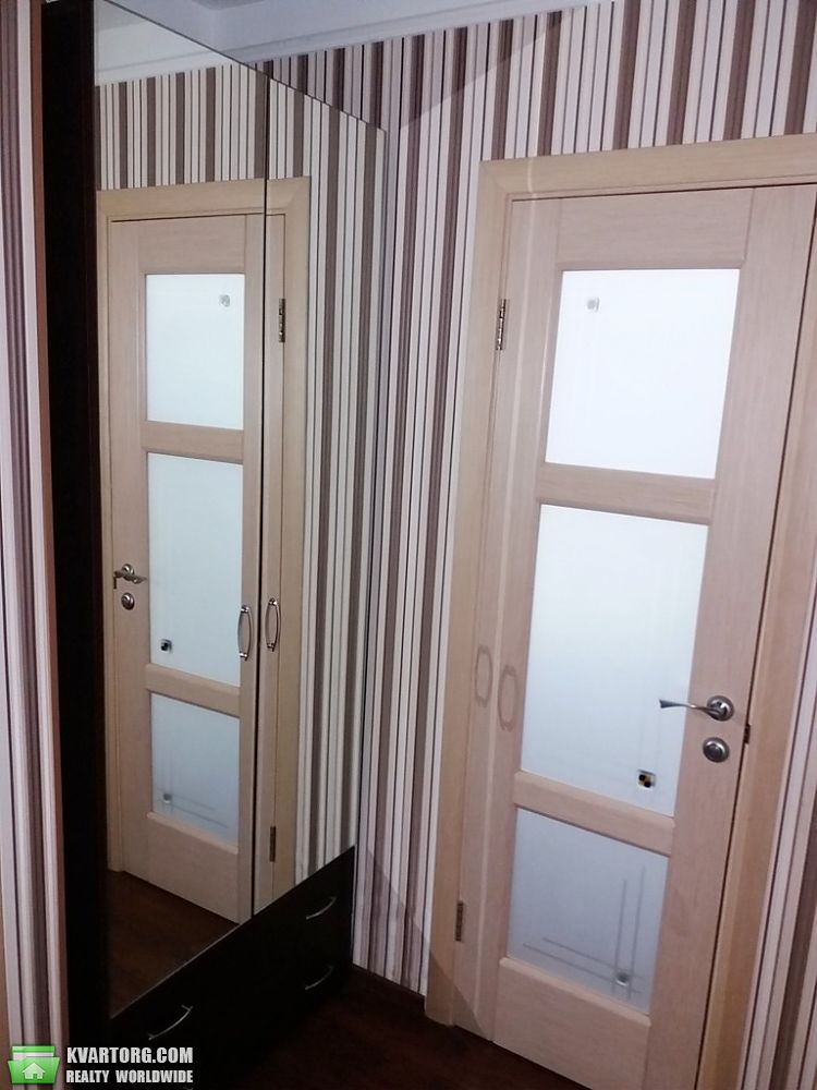 Rent out 1-room apartment. Киев, искровская — photo 3