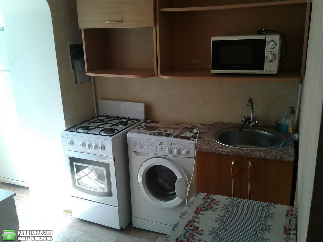 Rent out 1-room apartment. Киев,  Щусева — photo 2