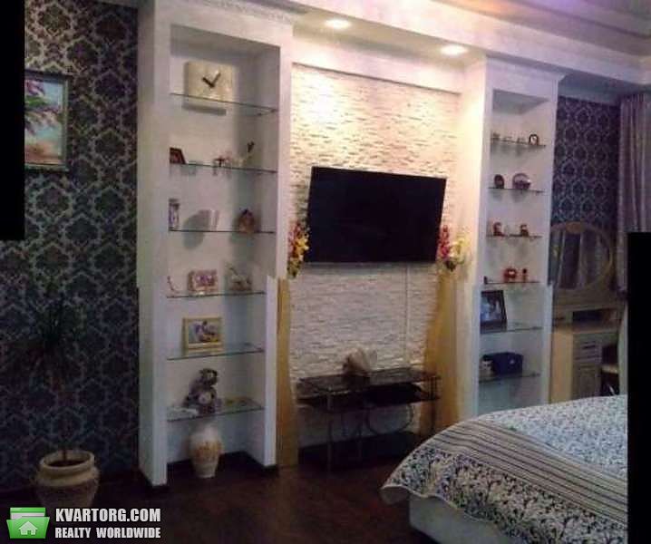 Sell 1-room apartment. Киев,  Уборевича — photo 1
