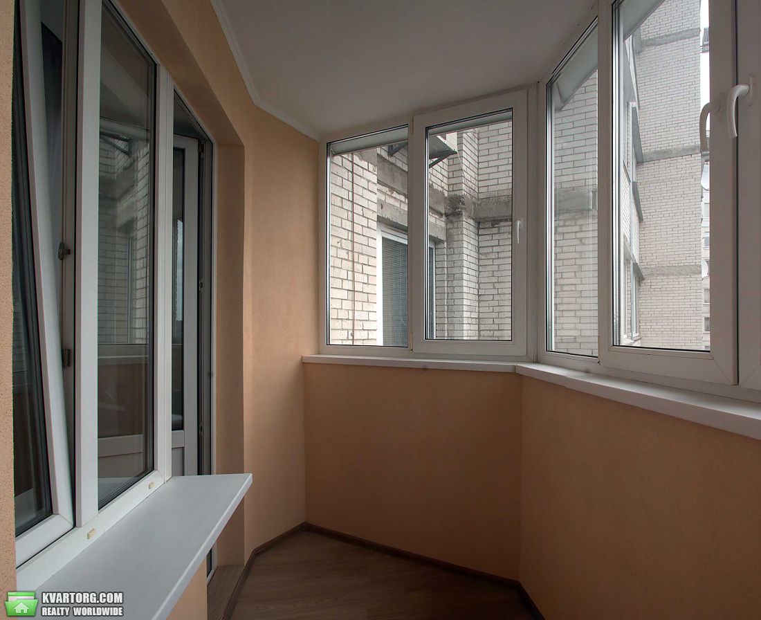 Rent out 1-room apartment. Киев,  Булаховского — photo 10