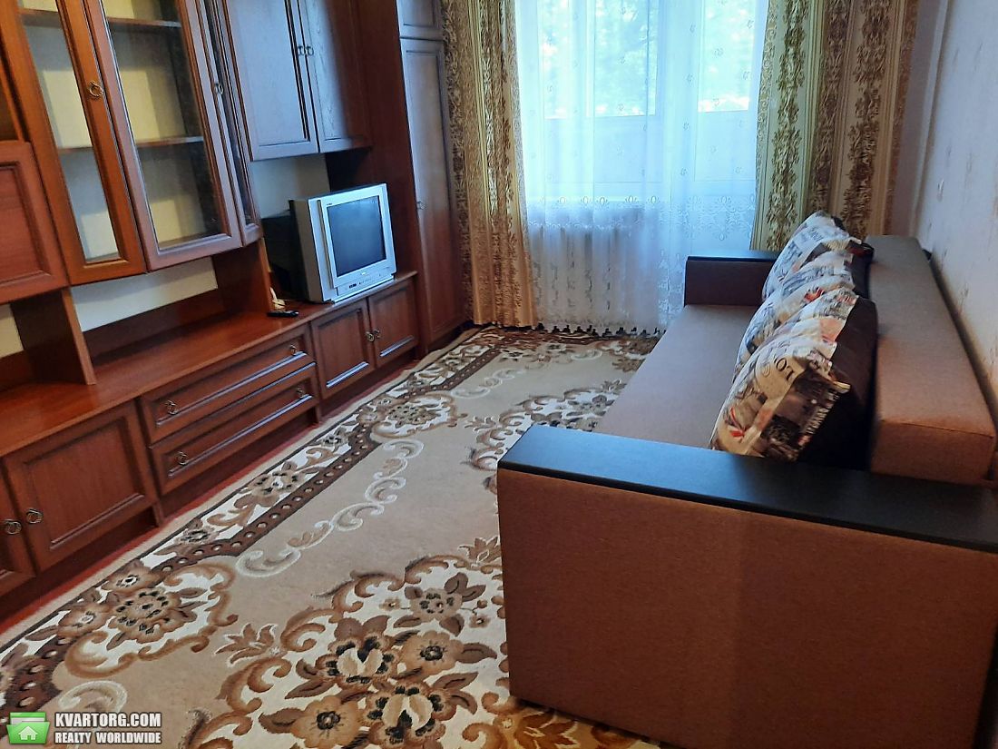Rent out 1-room apartment. Киев, Радужная — photo 3