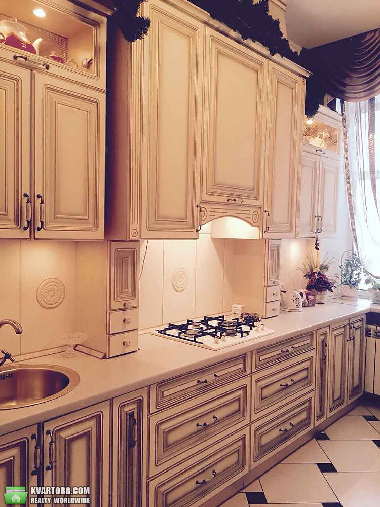 Sell 4-room apartment. Днепропетровск, пр.Яворницкого — photo 3