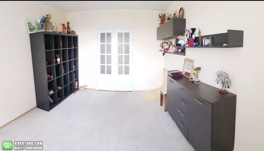 Rent out 3-room apartment. Киев, Радужная — photo 9