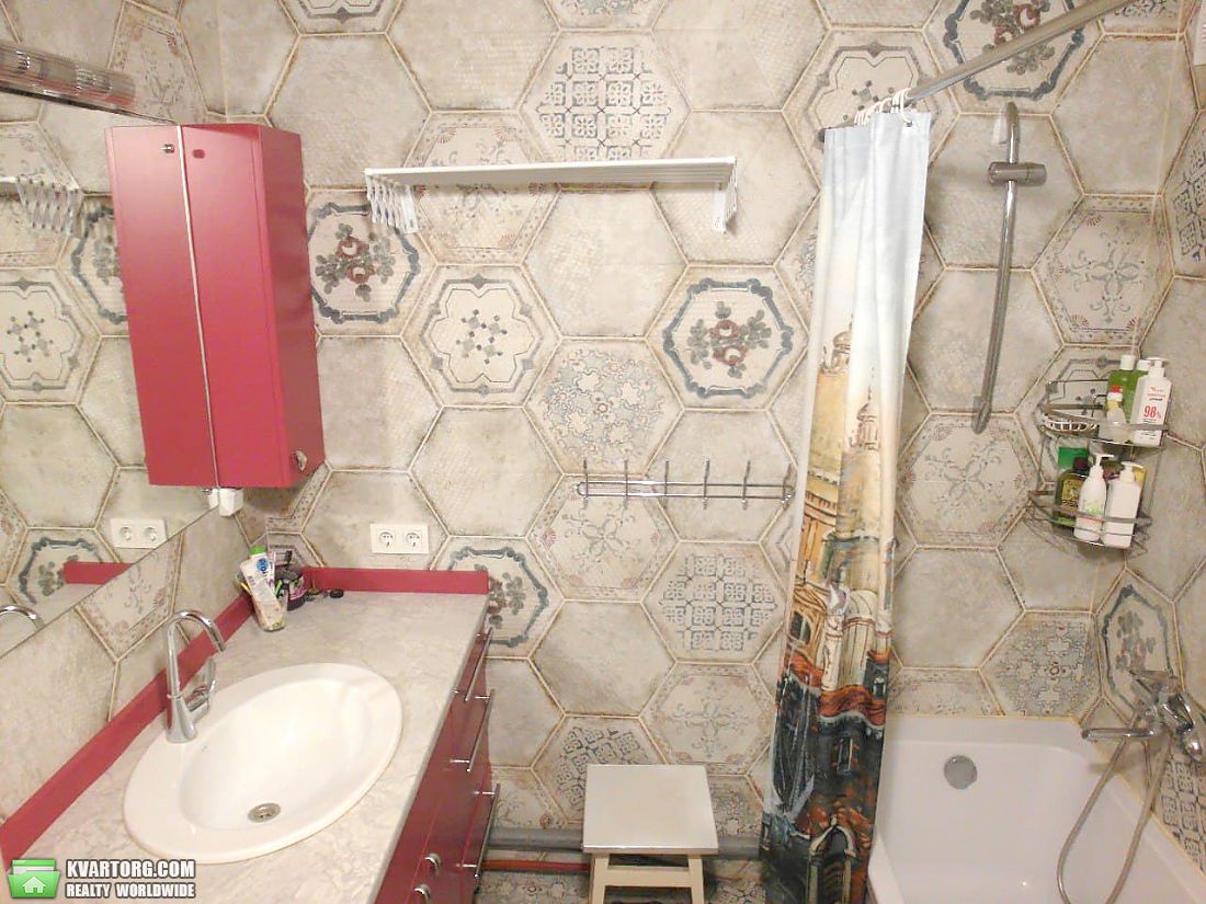 Sell 2-room apartment. Киев,  Глушкова пр — photo 5