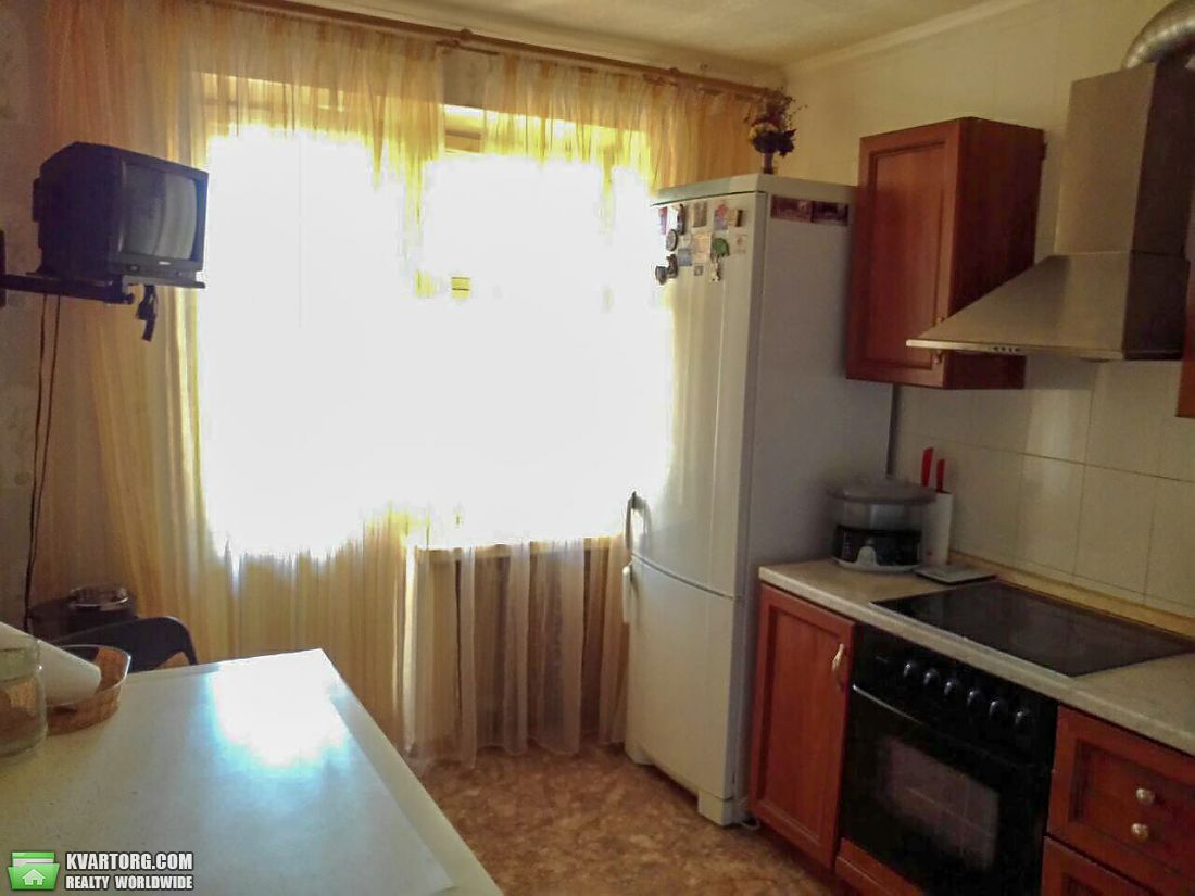 Rent out 3-room apartment. Киев,  Героев Сталинграда пр — photo 2