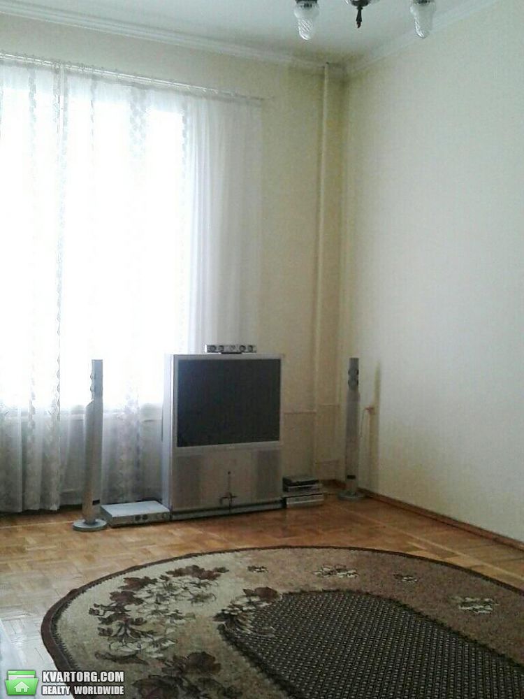 Rent out 2-room apartment. Киев,  Сечевых Стрельцов — photo 3