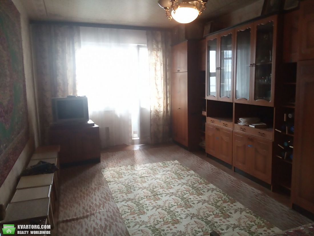 Sell 1-room apartment. Киев, Тростянецкая — photo 1