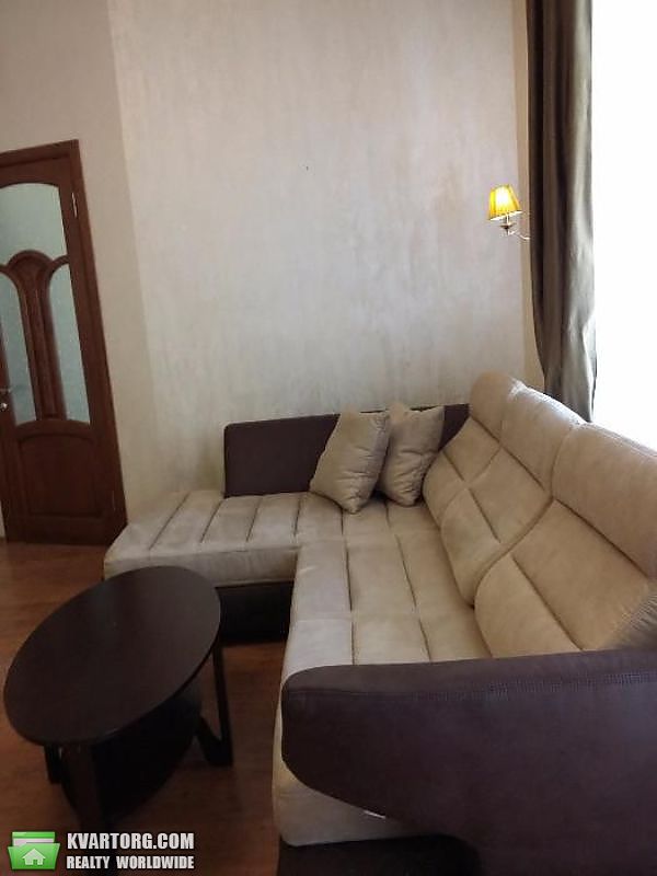 Rent out 3-room apartment. Киев,  Малая Житомирская — photo 3