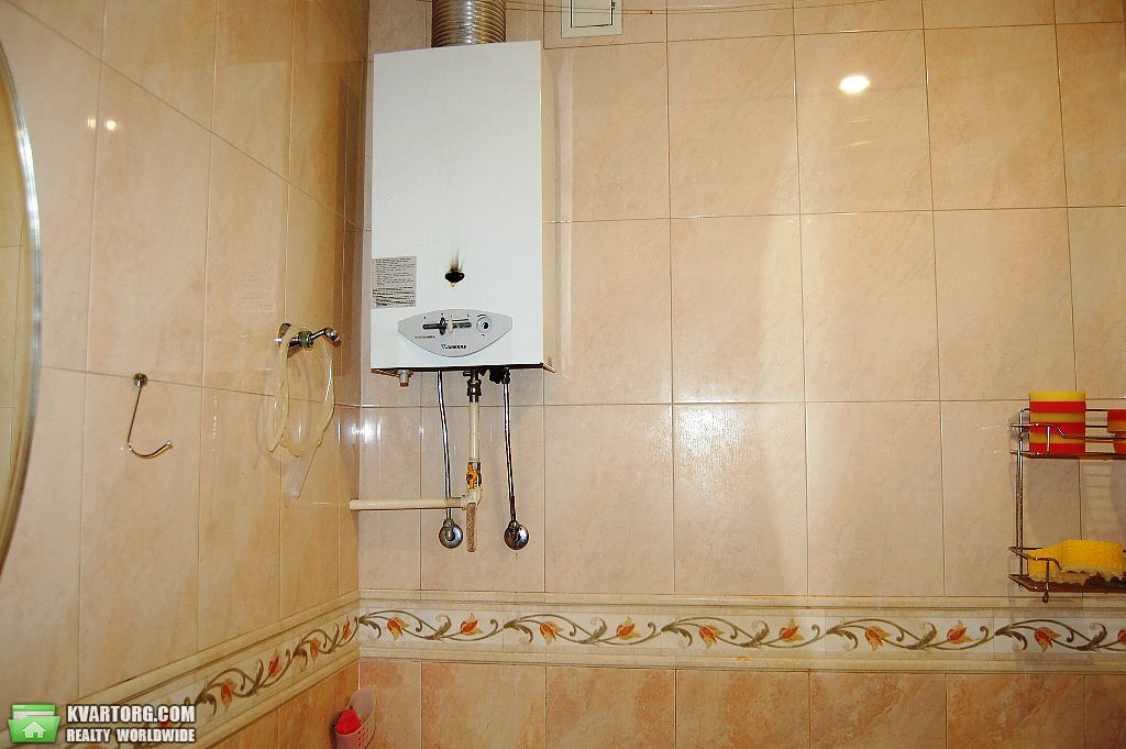 Rent out 2-room apartment. Киев,  Мельникова — photo 4