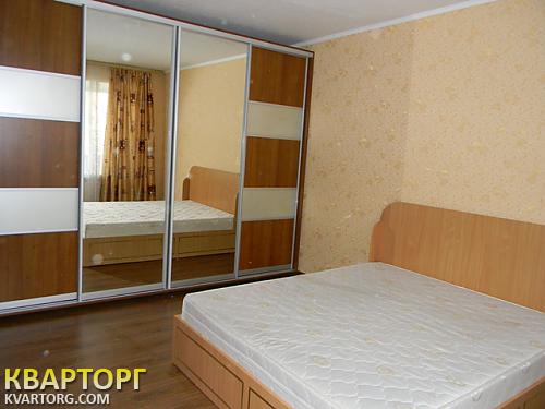 Rent out 3-room apartment. Киев,  Бажана — photo 1
