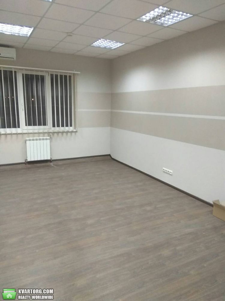 Rent out office. Киев,  Старосельская — photo 1