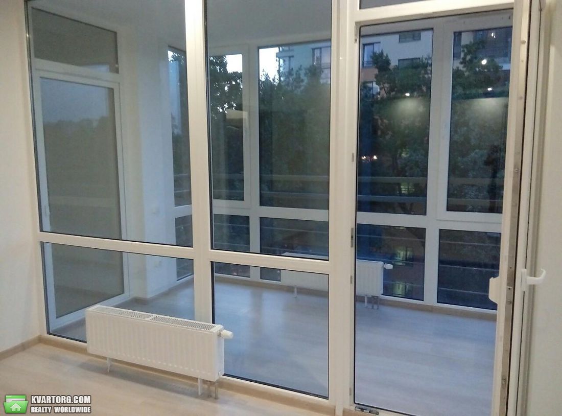 Rent out 2-room apartment. Киев,  Петрицкого — photo 3