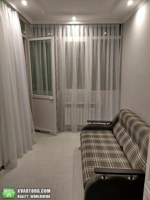 Rent out 1-room apartment. Киев,  Днепровская наб — photo 4