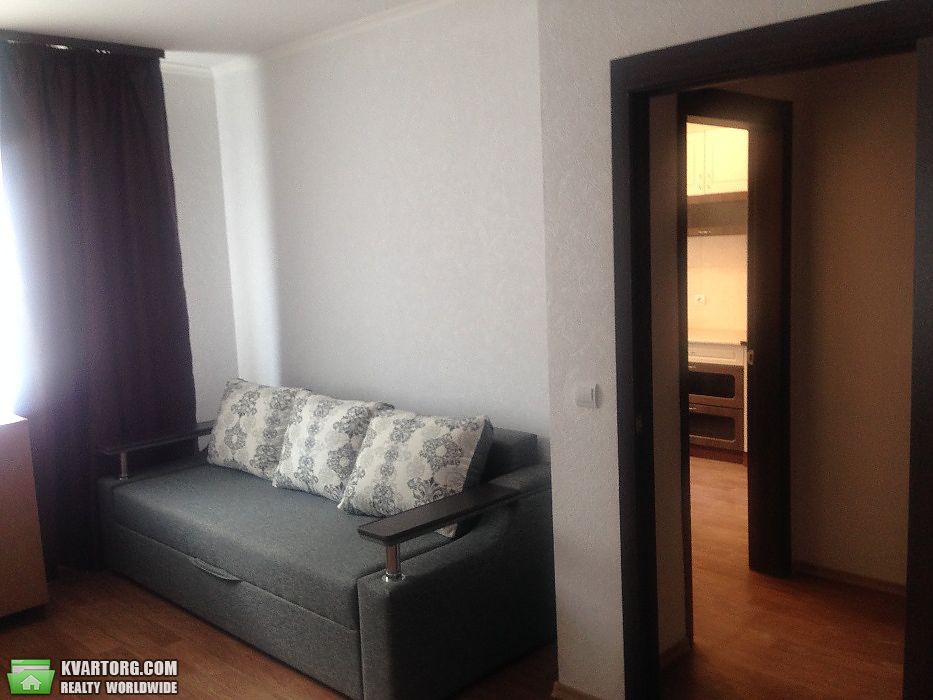 Rent out 1-room apartment. Киев, Гмыри — photo 6