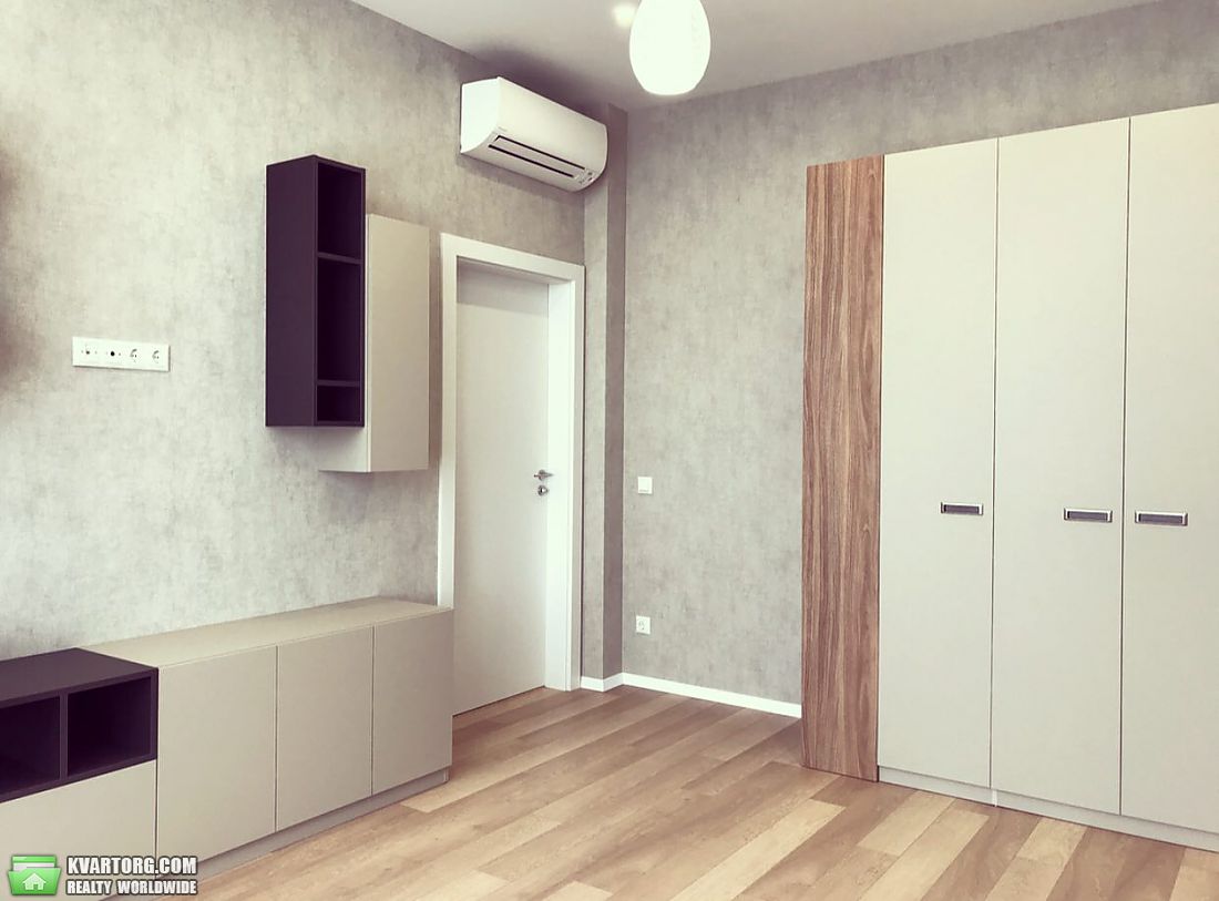 Rent out 5-room apartment. Киев, Драгомирова ул. — photo 6