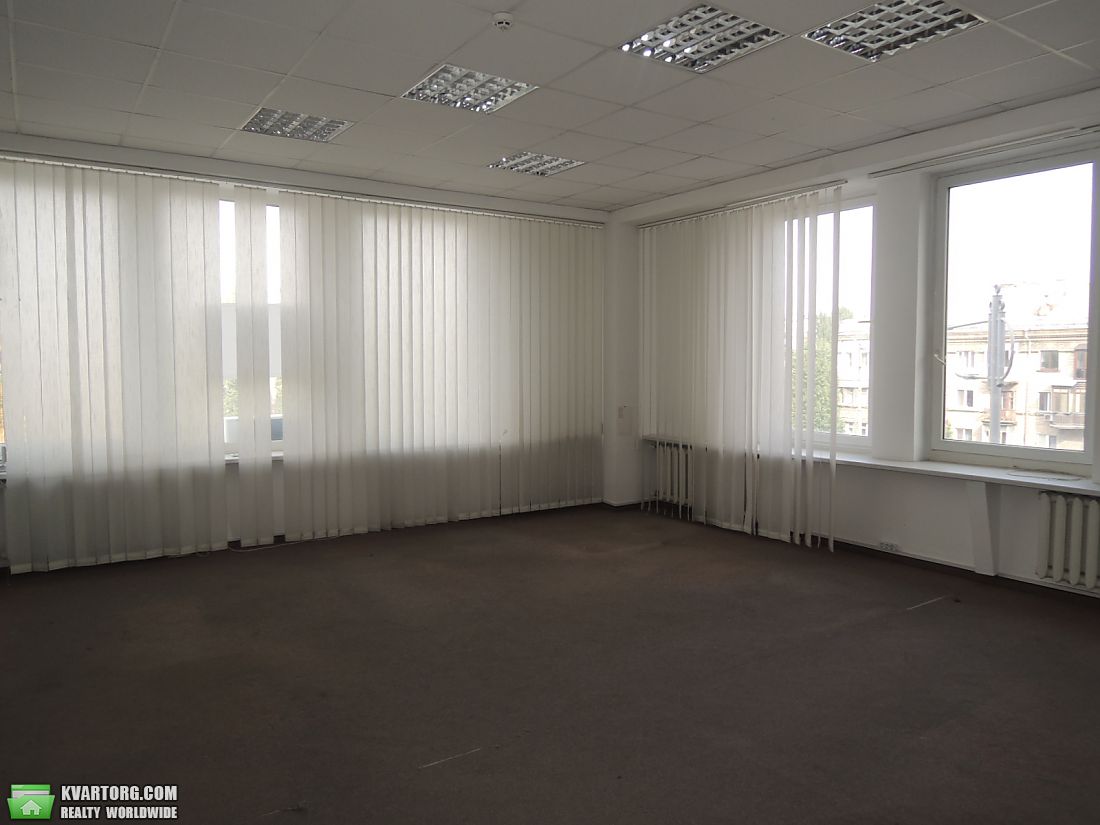 Rent out office. Киев, Соломенская пл — photo 1