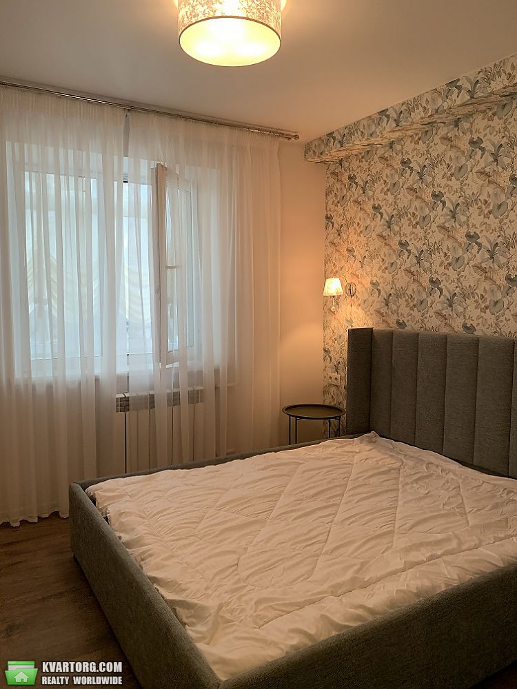 Rent out 2-room apartment. Киев,  Дегтяревская — photo 9