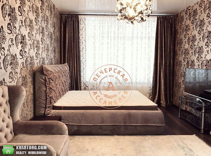 Rent out 2-room apartment. Киев, Драгомирова ул. — photo 4