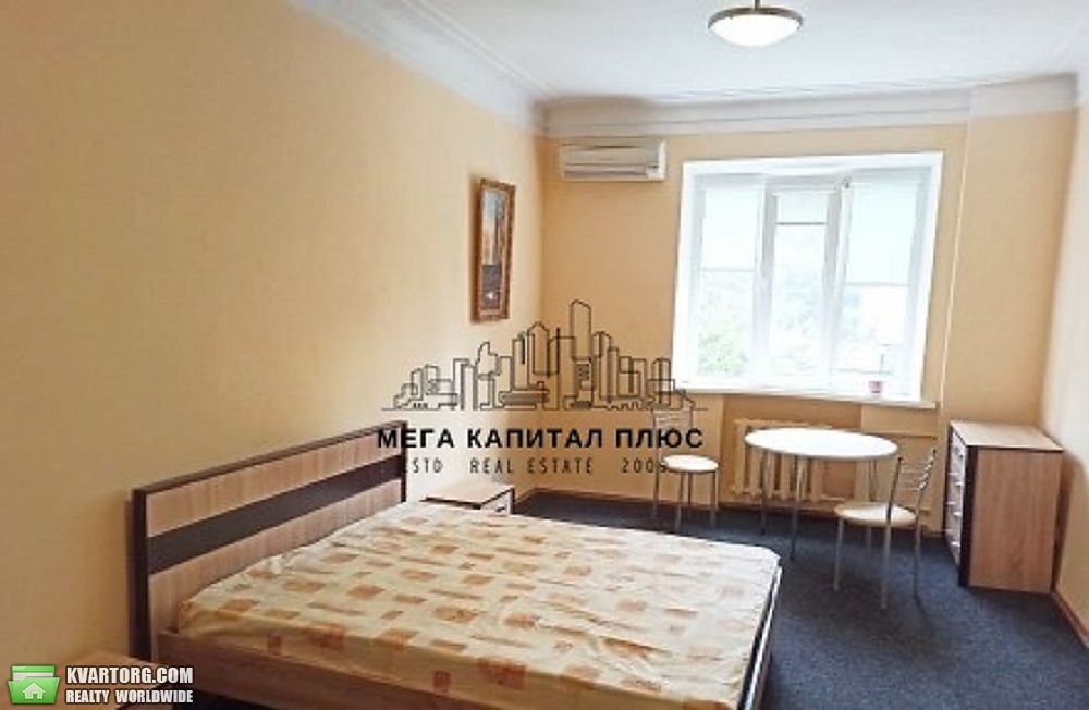 Rent out 2-room apartment. Киев, Багговутовская — photo 1