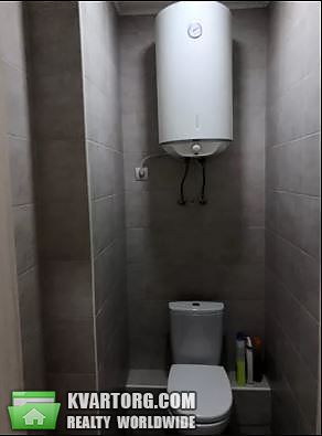 Rent out 2-room apartment. Киев, Панельная — photo 10