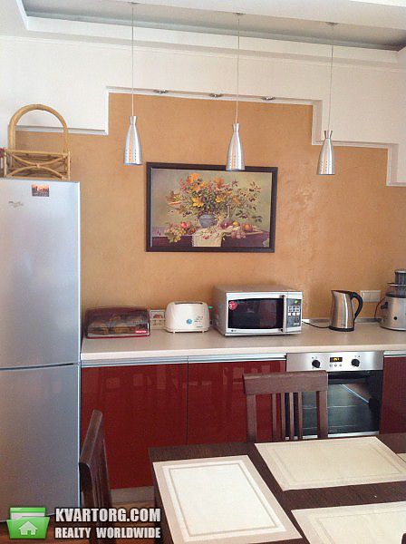 Rent out 2-room apartment. Киев,  Днепровская наб — photo 6