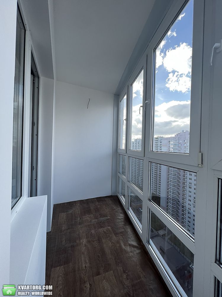 Rent out 1-room apartment. Киев,  Мишуги — photo 4