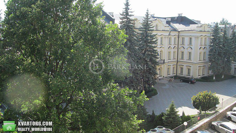 Rent out 2-room apartment. Киев,  Орлика — photo 8