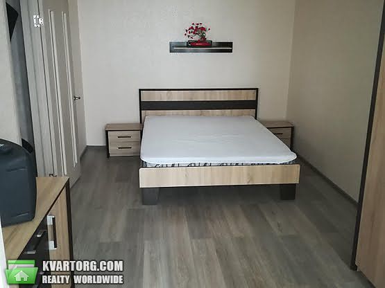 Rent out 2-room apartment. Киев, Малышко Андрея — photo 5