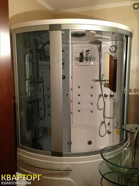 Rent out 3-room apartment. Киев,  Оболонская наб — photo 8