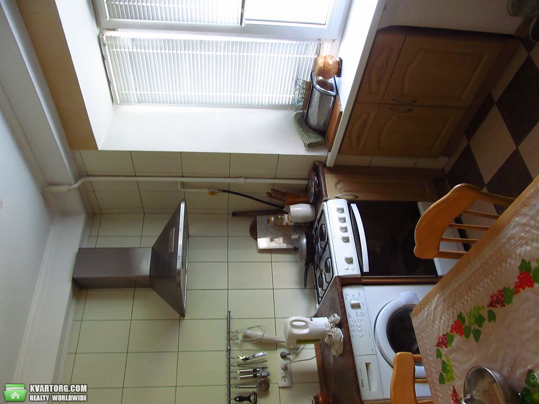 Rent out 3-room apartment. Киев,  Давыдова бул — photo 10