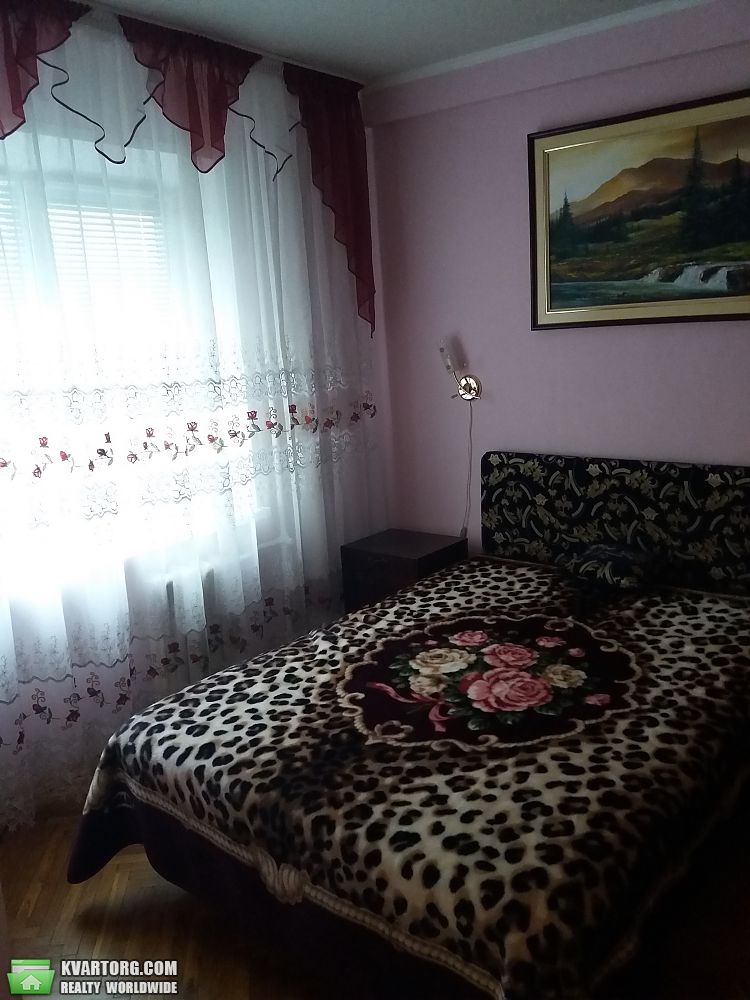 Rent out 3-room apartment. Киев,  Флоренции — photo 8