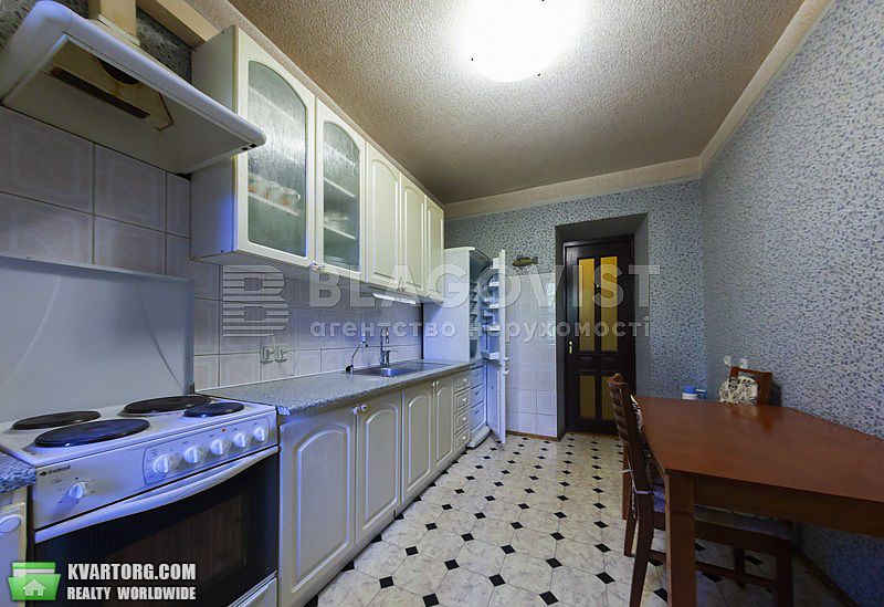 Rent out 3-room apartment. Киев,  Старонаводницкая — photo 6