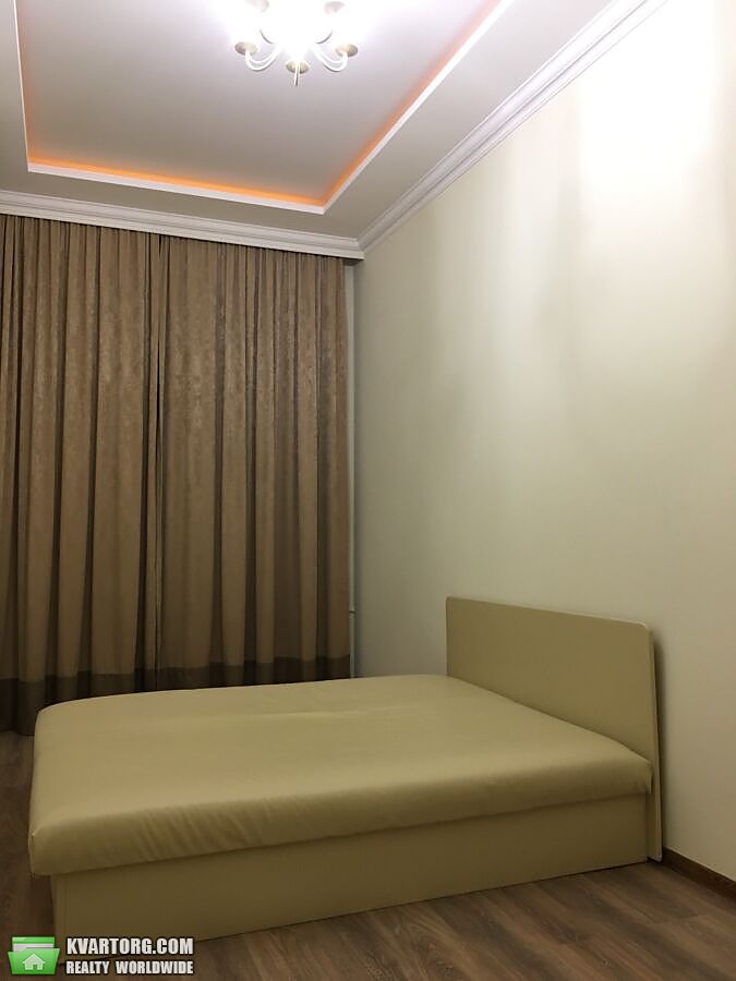Rent out 2-room apartment. Киев,  Большая Васильковская — photo 7