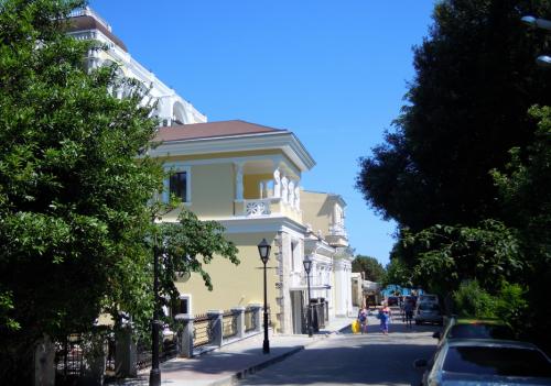 Rent out house. АР Крым, Екатерининская — photo 1