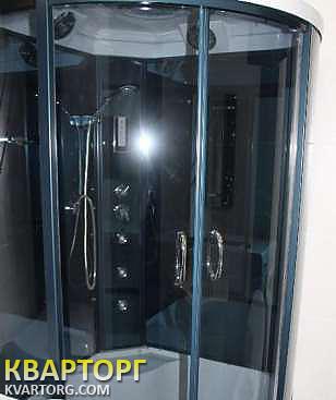 Rent out 1-room apartment. Киев, Жилянская — photo 4