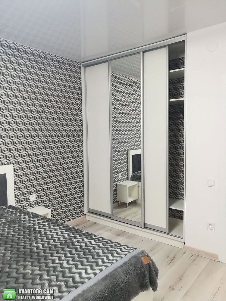 Rent out 2-room apartment. Львов, Шевченка — photo 7