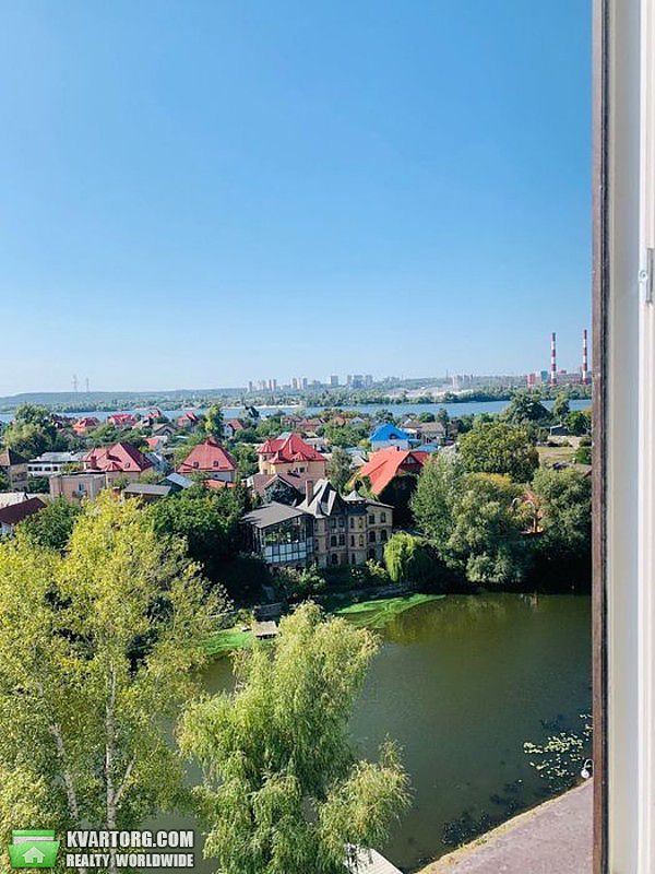 Sell 3-room apartment. Киев,  Малоземельная — photo 1
