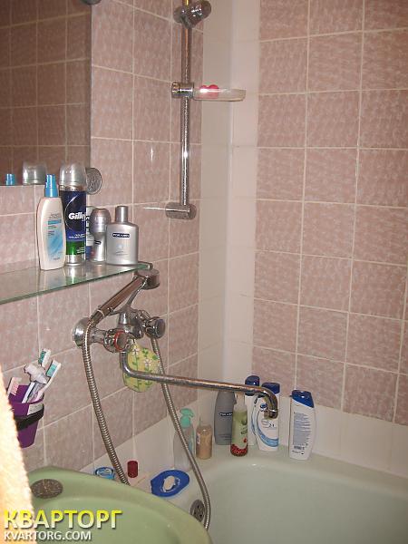 Rent out 2-room apartment. Киев,  Ревуцкого — photo 5
