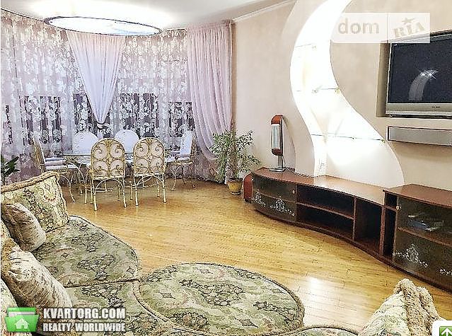 Rent out 3-room apartment. Киев,  Дмитриевская — photo 1