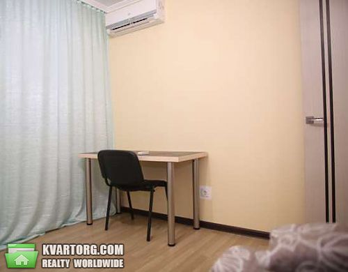 Rent out 2-room apartment. Киев, Урловская — photo 5