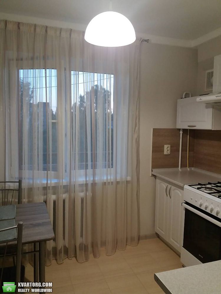 Rent out 2-room apartment. Киев,  Политехническая — photo 10